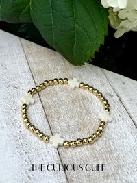 White & Gold Beaded Bracelet 